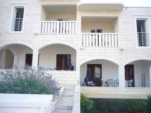Apartmani Mikulić - Brač Bol
