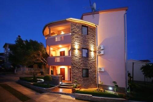 Apartmani Villa Dalmatino - Pakoštane