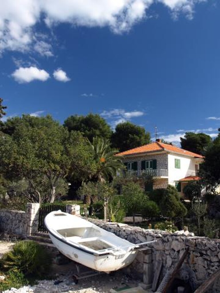 Image 3810935 - 14