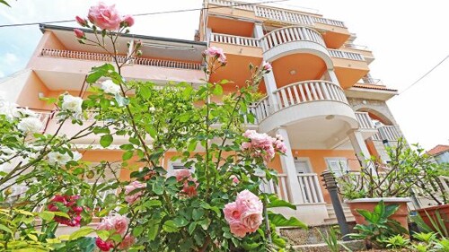 Apartmani Ravlić Villla Flamingo - Makarska