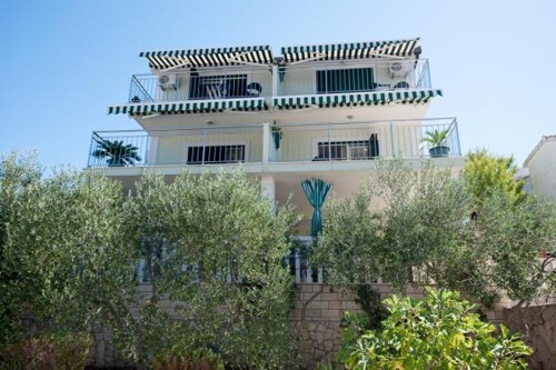 Apartmani Ban - Rogoznica