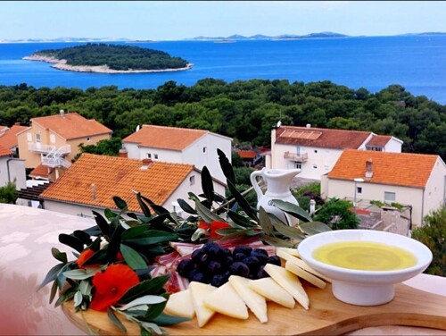 Apartmani Tonći i Iris - Primošten