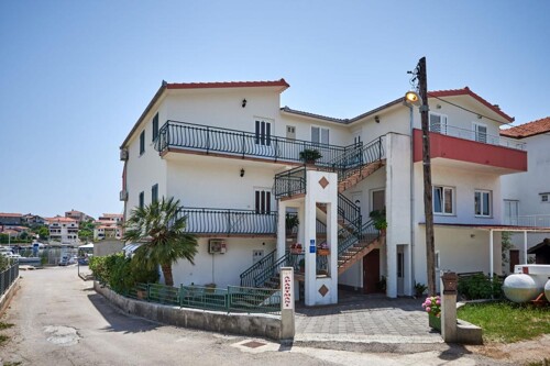 Apartmani Brne - Seget Vranjica