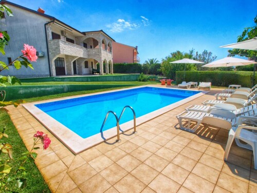 Apartmani Neven 810 - Medulin