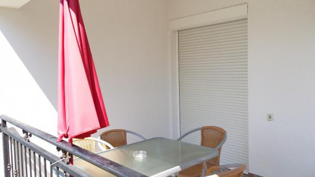Image 3811902 - 3