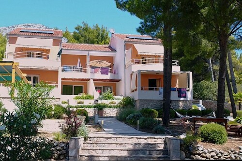 Apartmani Deveron - Hvar Zavala
