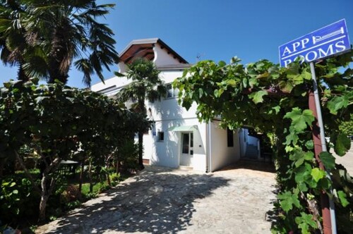 Apartmani Mira - Novigrad