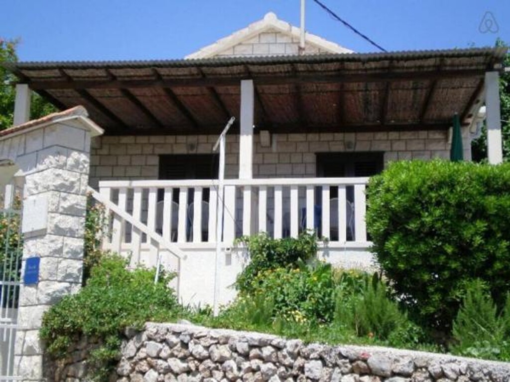 Image 3813793 - 6