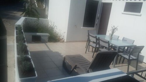Apartman Bugenvilija - Šolta Nečujam