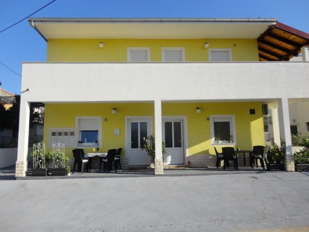 Image 3815317 - 4