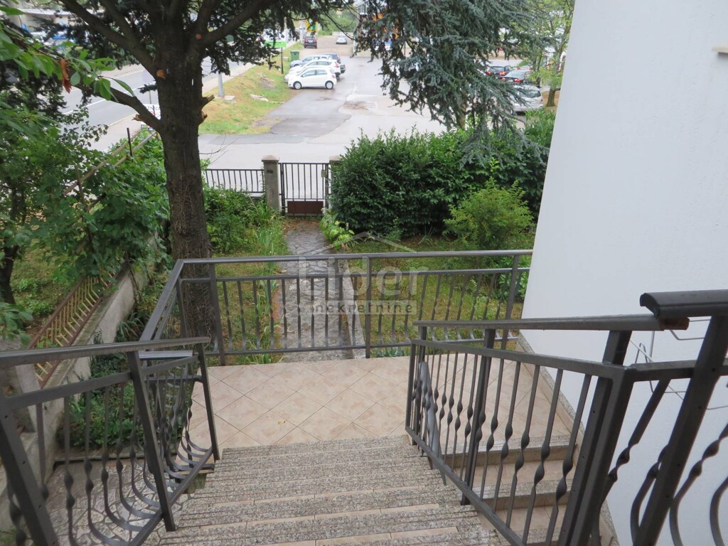 Image 3823573 - 6
