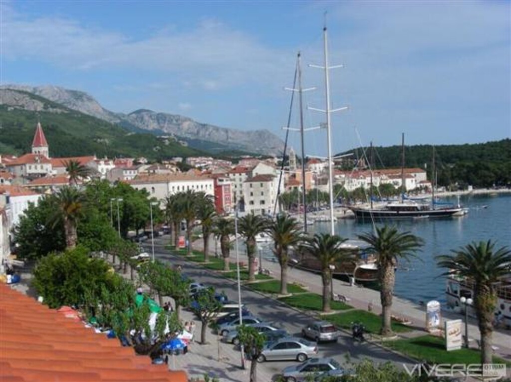 Image 3838675 - 8