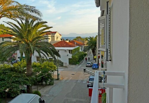 Thumbnail 3839239 - 4