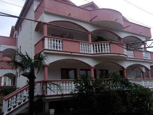 Thumbnail 3839303 - 1