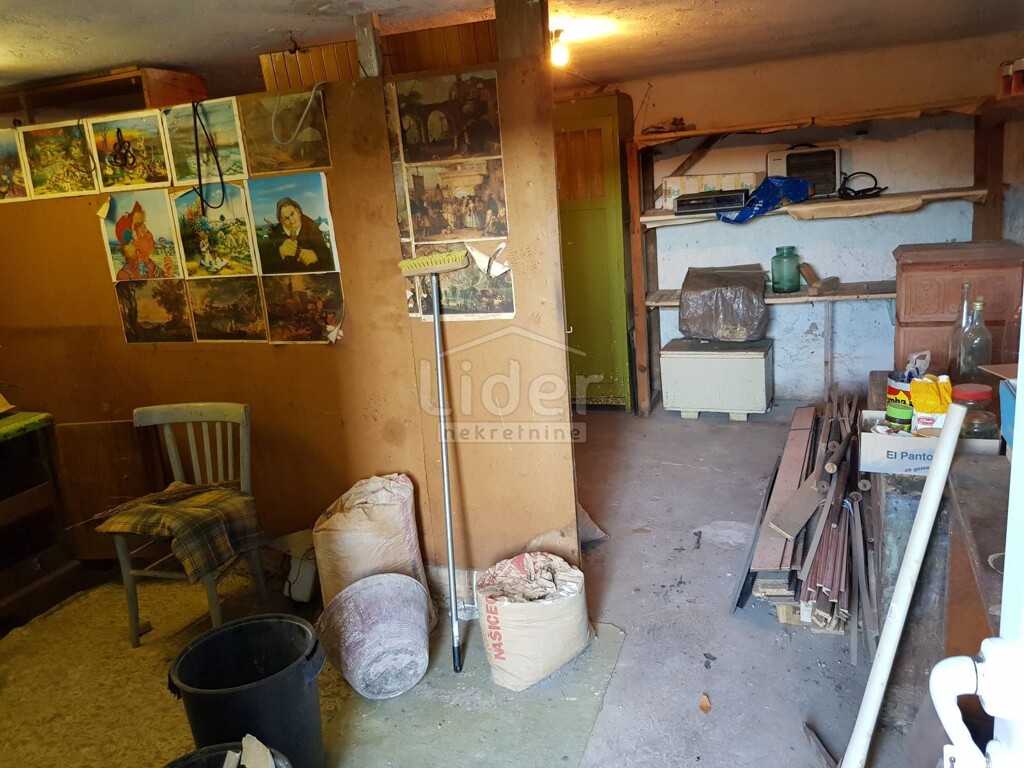 Image 3846845 - 3
