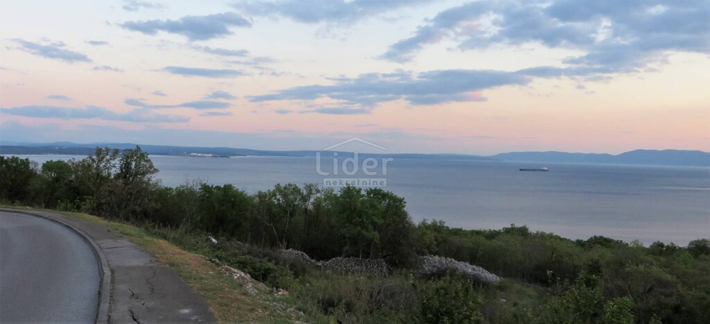 Image 3869472 - 1