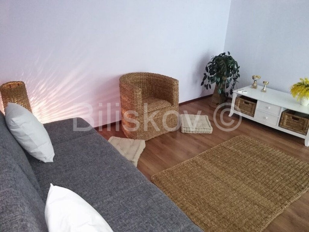 Image 3880177 - 7