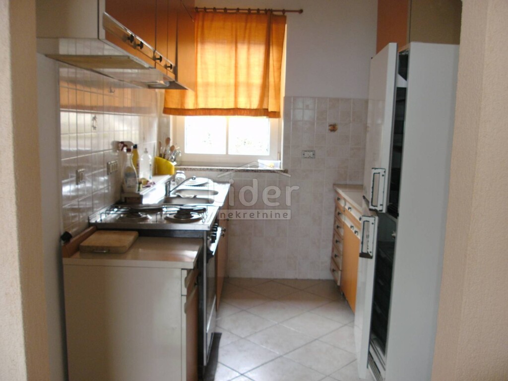 Image 3890888 - 25