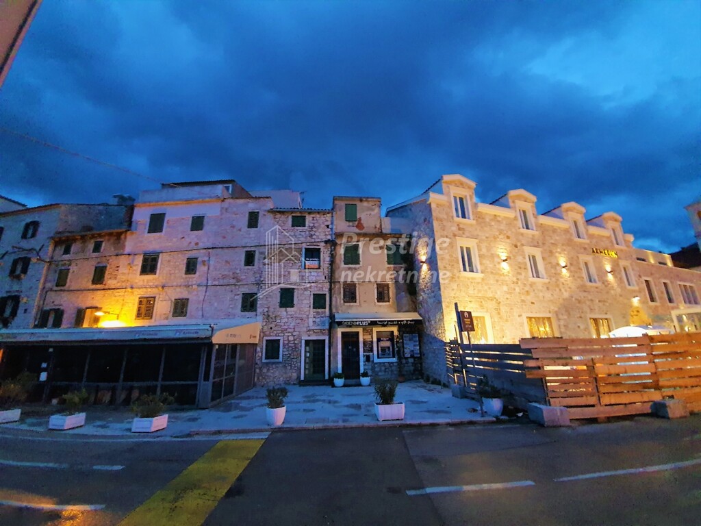 Image 3890986 - 2