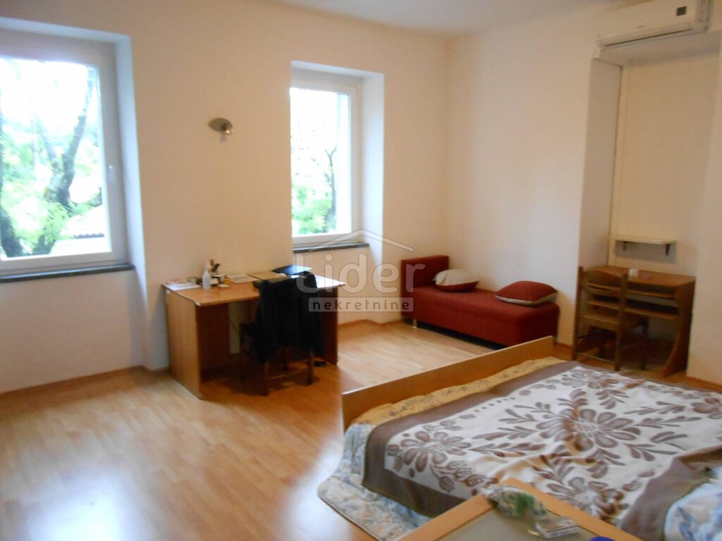 Image 3904146 - 2