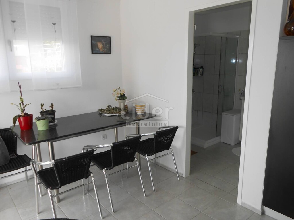 Image 3913357 - 6