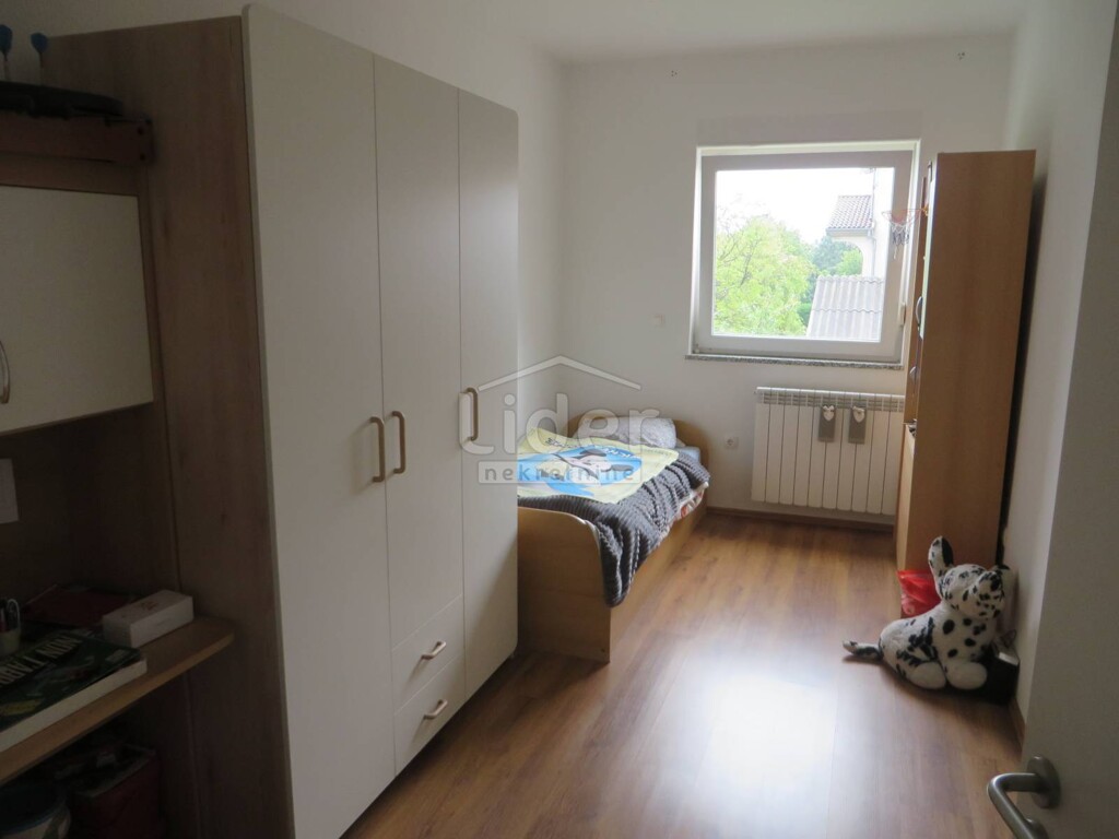 Image 3915241 - 7