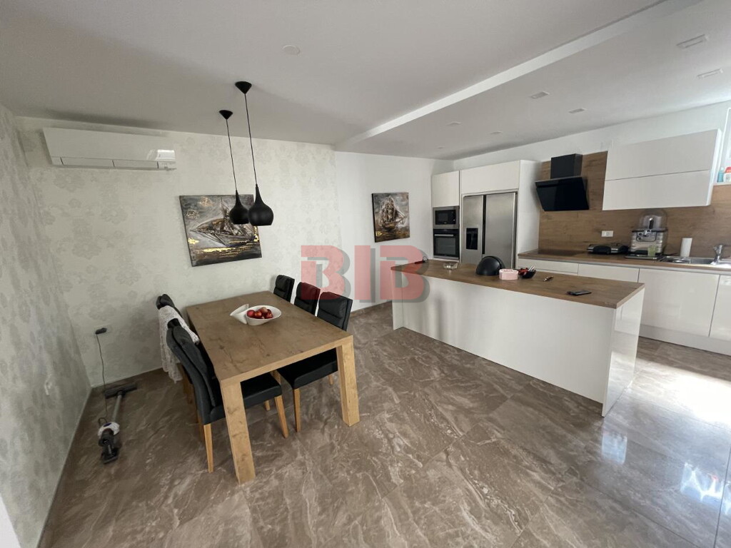 Image 3970288 - 5