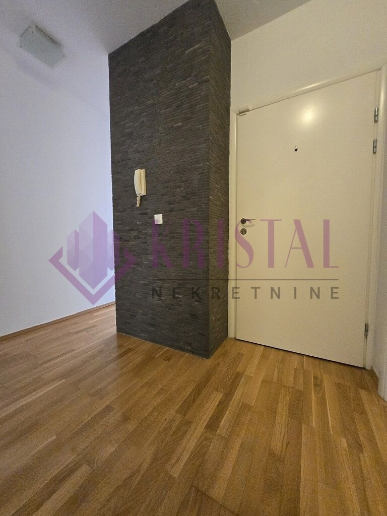 Image 4033692 - 20