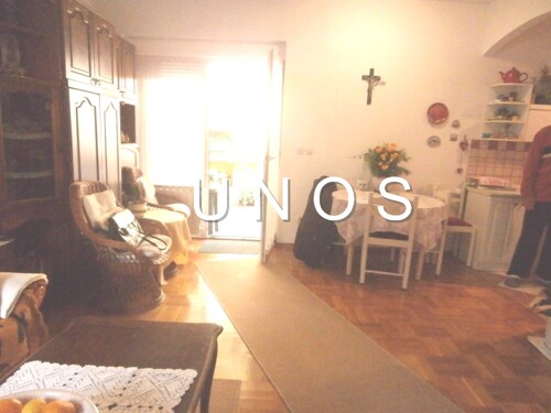Thumbnail 4054661 - 3