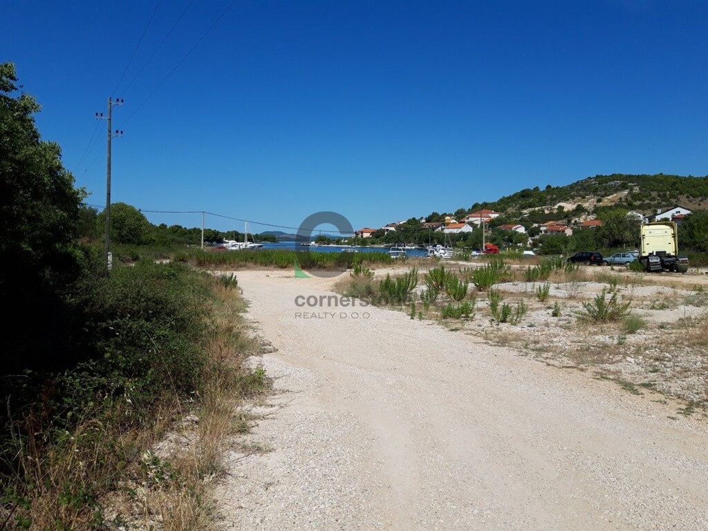Image 4064791 - 12