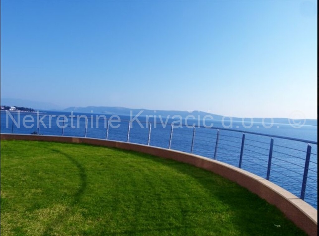 Image 4120654 - 7