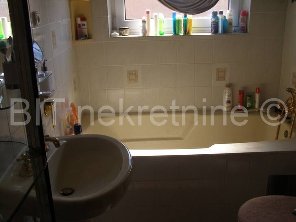 Image 4205417 - 12