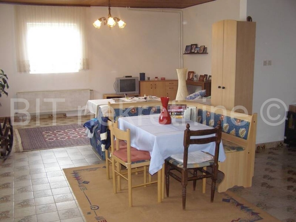 Image 4205431 - 13
