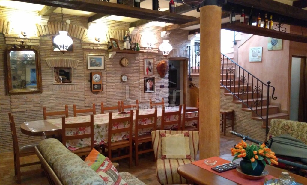 Image 4215479 - 4