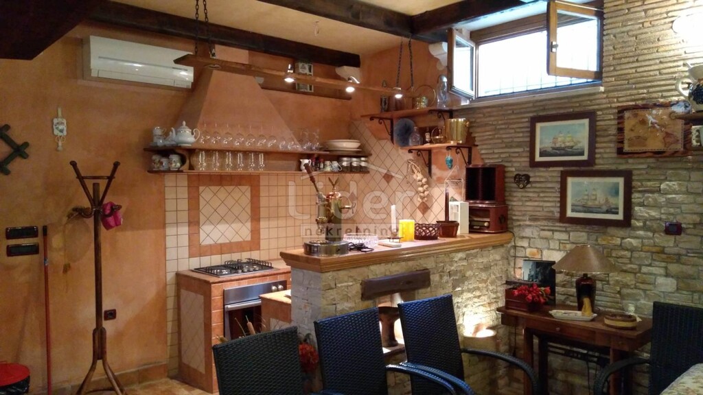 Image 4215479 - 2