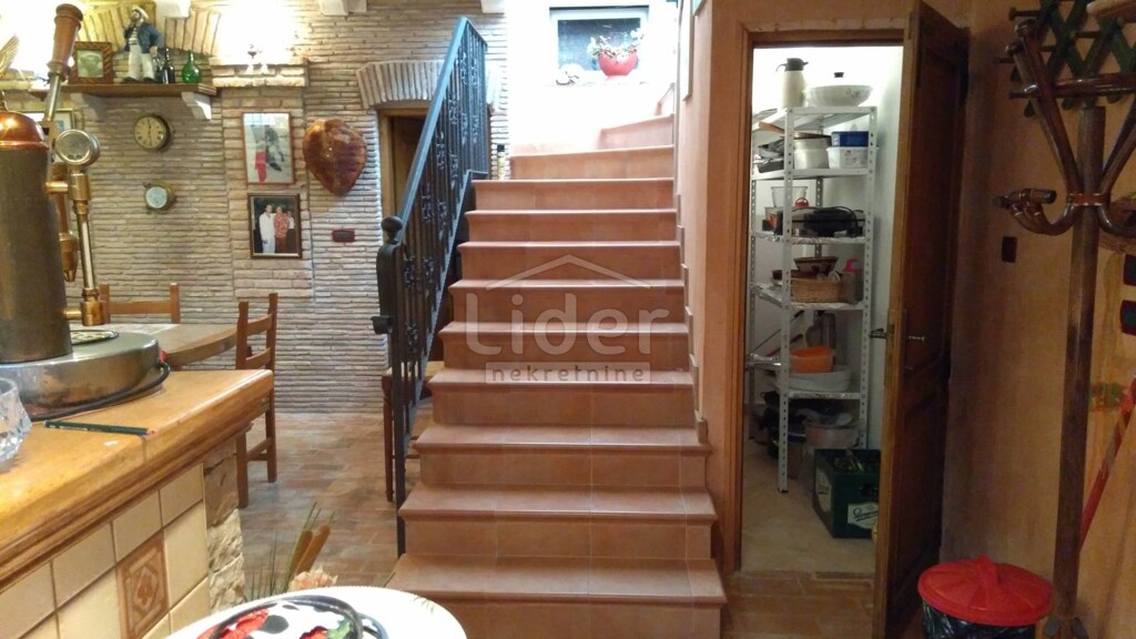 Image 4215479 - 6