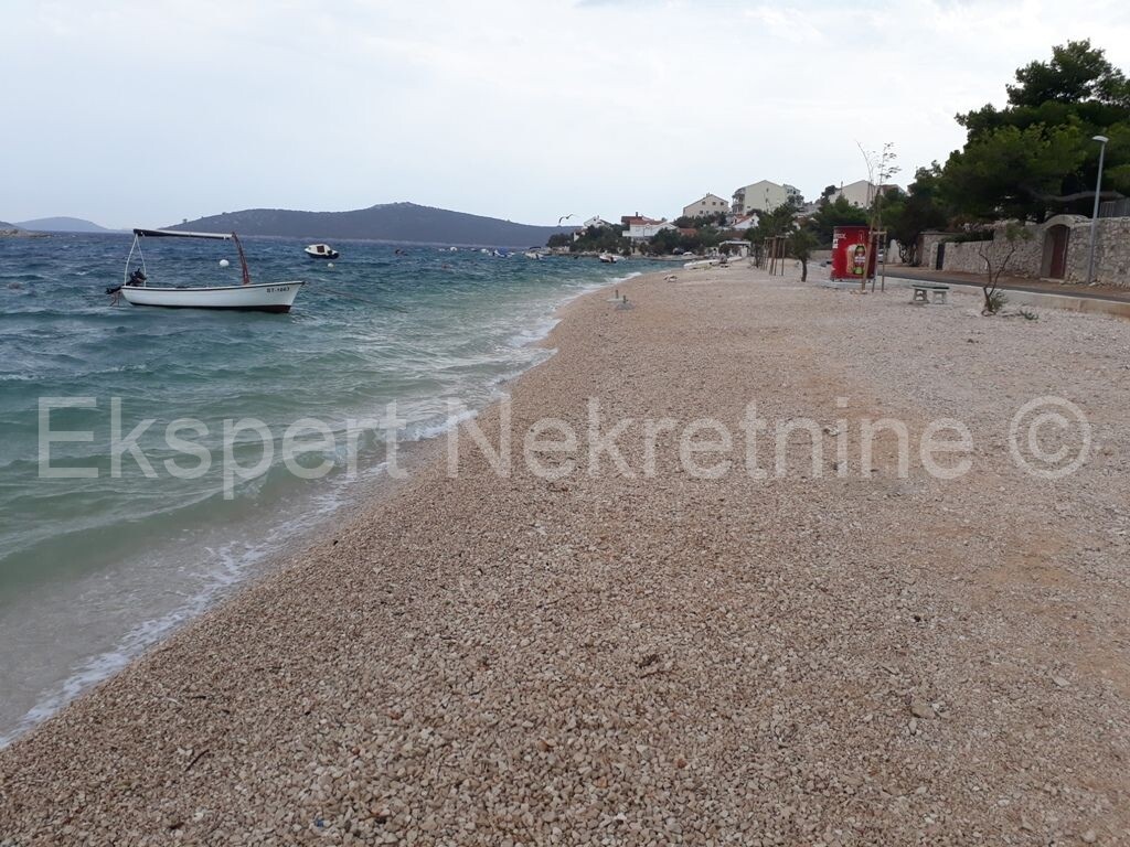 Image 4279363 - 3