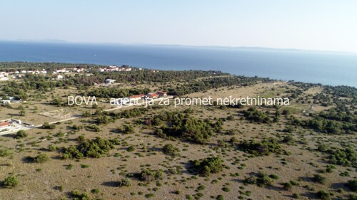 Poljoprivredno zemljište 11000 m2 na Viru, Zadar *POGLED MORE* (ID-1870)