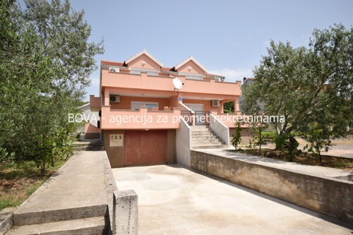 Samostojeća kuća 280 m2 u Maslenici, Zadar *250 m OD MORA* *POGLED MORE* (I...