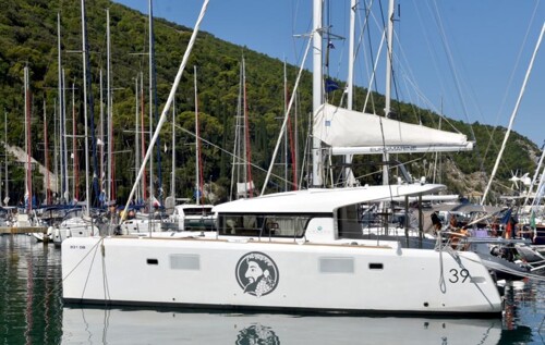 LAGOON 39