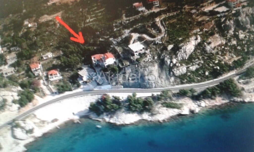 Image 4387895 - 4