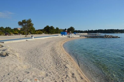 Thumbnail 4404594 - 6