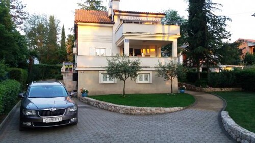 Thumbnail 4404759 - 25