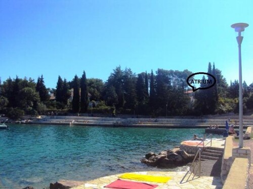 Thumbnail 4404759 - 16