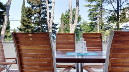 Thumbnail 4404759 - 27