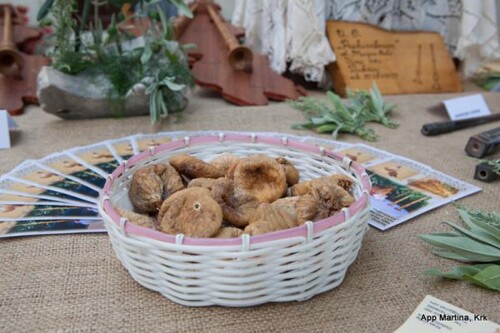 Thumbnail 4404771 - 10