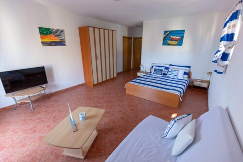 Thumbnail 4404902 - 5