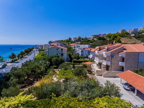 Thumbnail 4404908 - 11