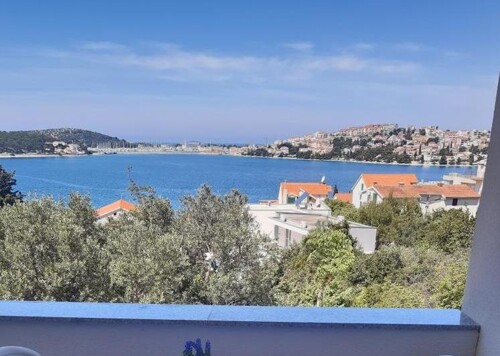 Thumbnail 4405148 - 1