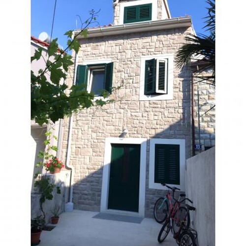 Thumbnail 4405155 - 2